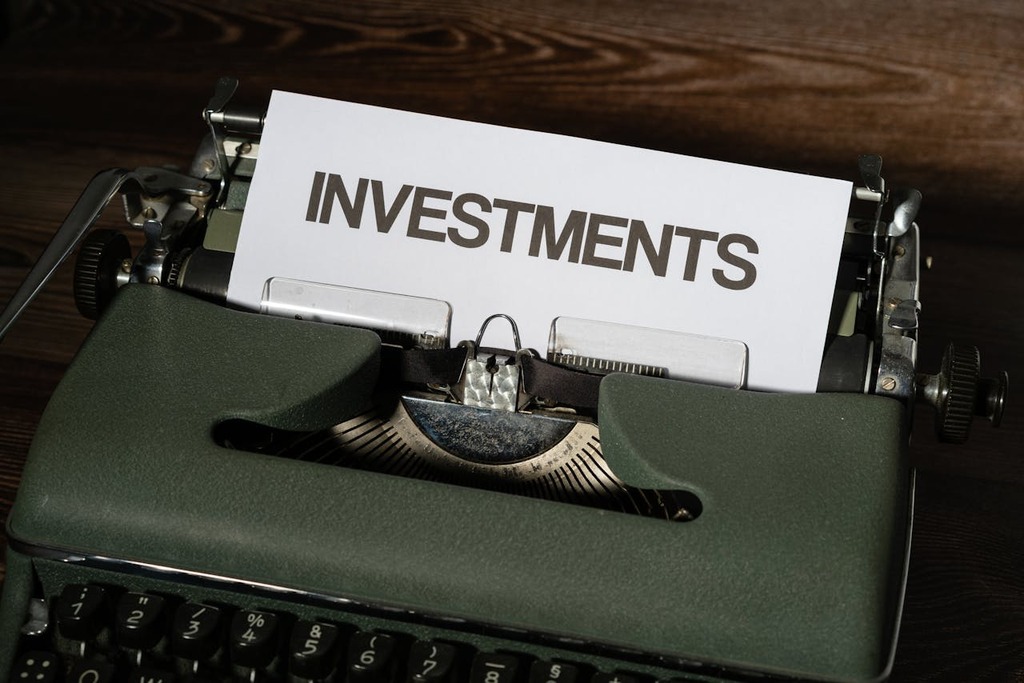 Image showing Investments typed out on typewriter machine